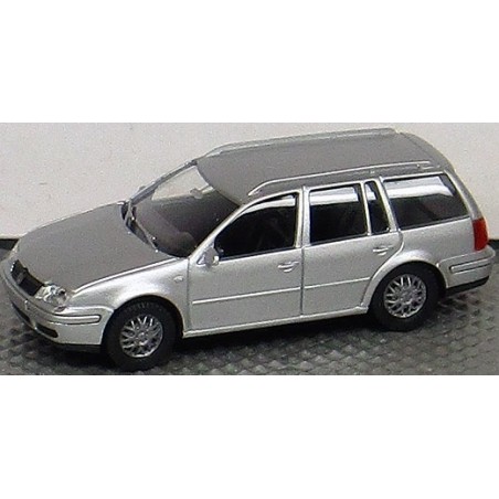 VOLKSWAGEN BORA VARIANT PLATA AMW 0649 ESCALA 1/87