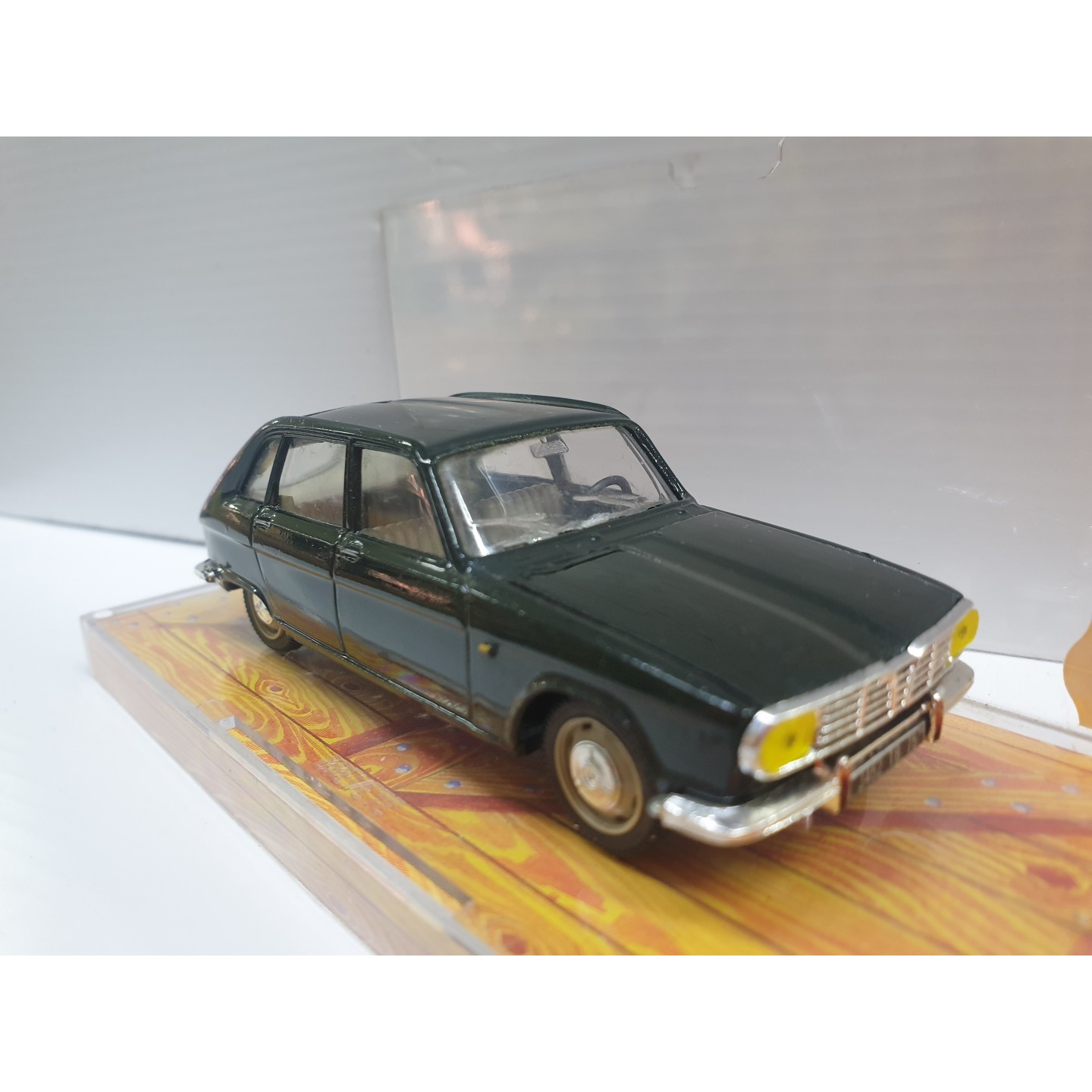 RENAULT R16 NOREV 1/43