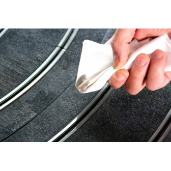 LIMPIADOR Y PROTECTOR DE PISTAS SLOTING PLUS SP120201