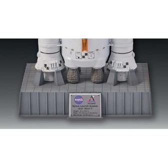 SISTEMA DE LANZAMIENTO ARTEMIS (SLS) DE LA NASA REVELL 03760 ESCALA 1/144