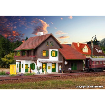 ESTACIÓN DE TREN PEQUEÑA VOLLMER 47521 ESCALA N