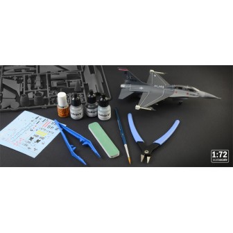 KIT CON PINTURAS F-16 C/D NIGTH FALCON ITALERI 72009 ESCALA 1/72