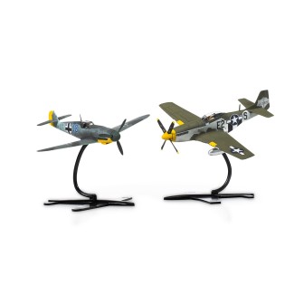 KIT CON PINTURAS 2 AVIONES P-51D Y Bf109 F-4 AIRFIX A50193 ESCALA 1/72