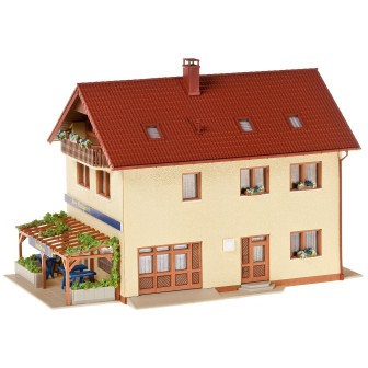EDIFICIO CON PANADERIA Y CARNICERIA FALLER 130489 ESCALA H0