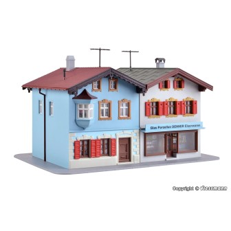 2 EDIFICIOS DE PUEBLO CON COMERCIO KIBRI 38821 ESCALA H0