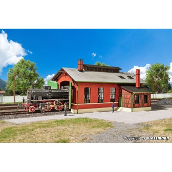 DEPOSITO CON TALLER PARA UNA LOCOMOTORA KIBRI 39436 ESCALA H0