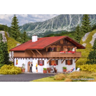 CASA DE MONTAÑA VOLLMER 43702 ESCALA H0
