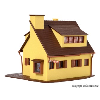 CASA AMARILLA VOLLMER 49217 ESCALA H0