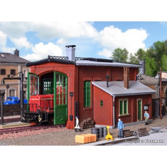 DEPOSITO DE LOCOMOTRAS CON TALLER VOLLMER 45750 ESCALA H0