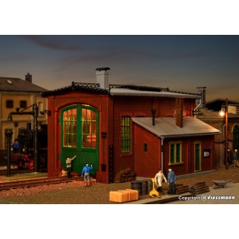 DEPOSITO DE LOCOMOTRAS CON TALLER VOLLMER 45750 ESCALA H0