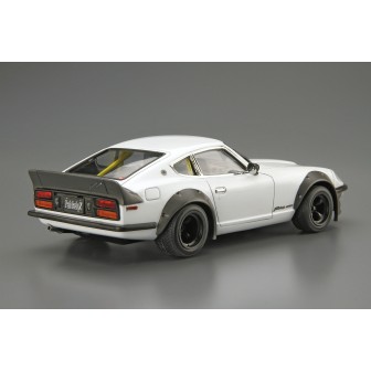 NISSAN S30 FAIRLADY Z 1975 AOSHIMA 06101 ESCALA 1/24