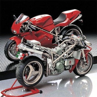DUCATI 916 TAMIYA 14068 ESCALA 1/12